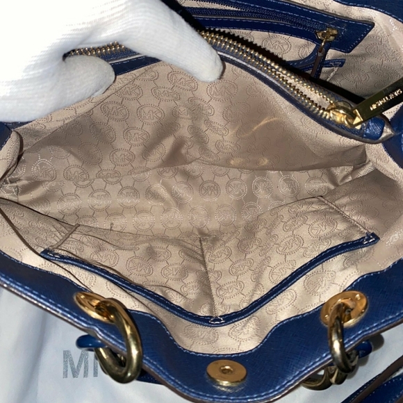 MICHAEL KORS Navy Blue Cynthia Saffiano Leather 2-Way Satchel - Picture 10 of 12